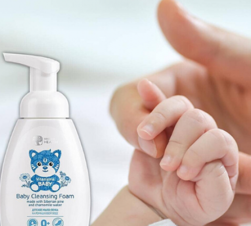 Xà phòng dành cho trẻ em với nước hoa Cúc La mã Vitamama Baby Baby Cleansing Foam 